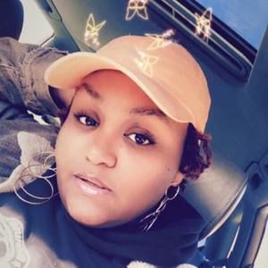 Meet your Posher, Paula